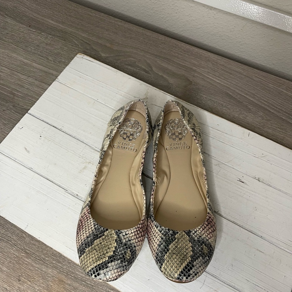 Vince camuto ballet flats